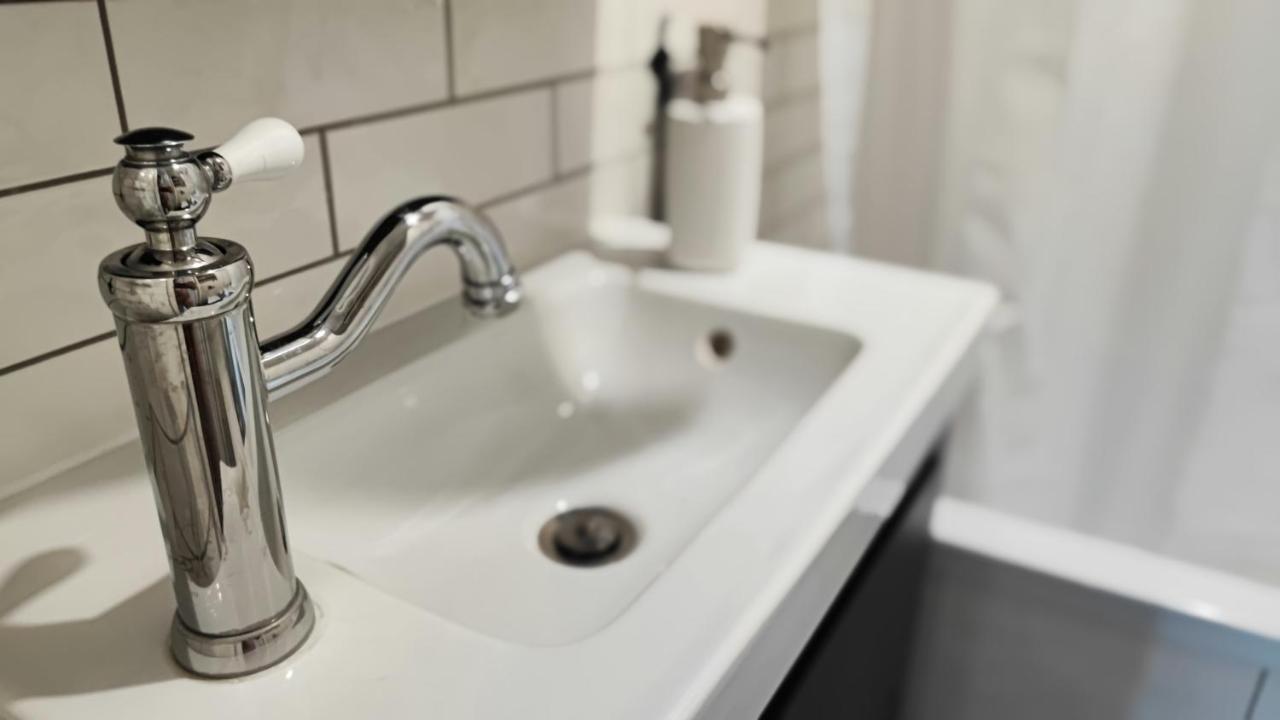Апартаменты Przestronny Apartament W Centrum Варшава Экстерьер фото