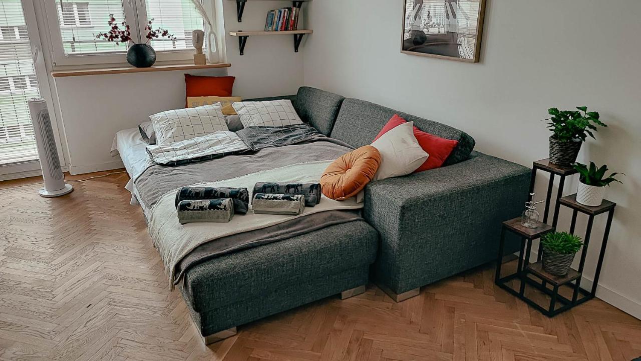 Апартаменты Przestronny Apartament W Centrum Варшава Экстерьер фото